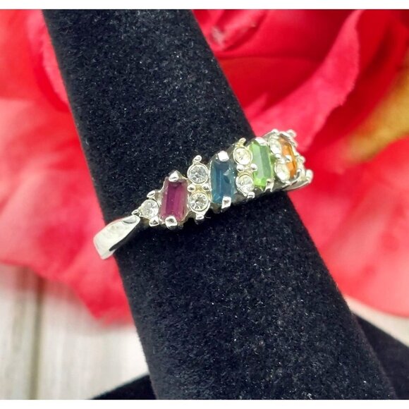 Cute Silver Tone Clear & Colorful Crystal Fashion Ring Size 7 - Picture 6 of 9